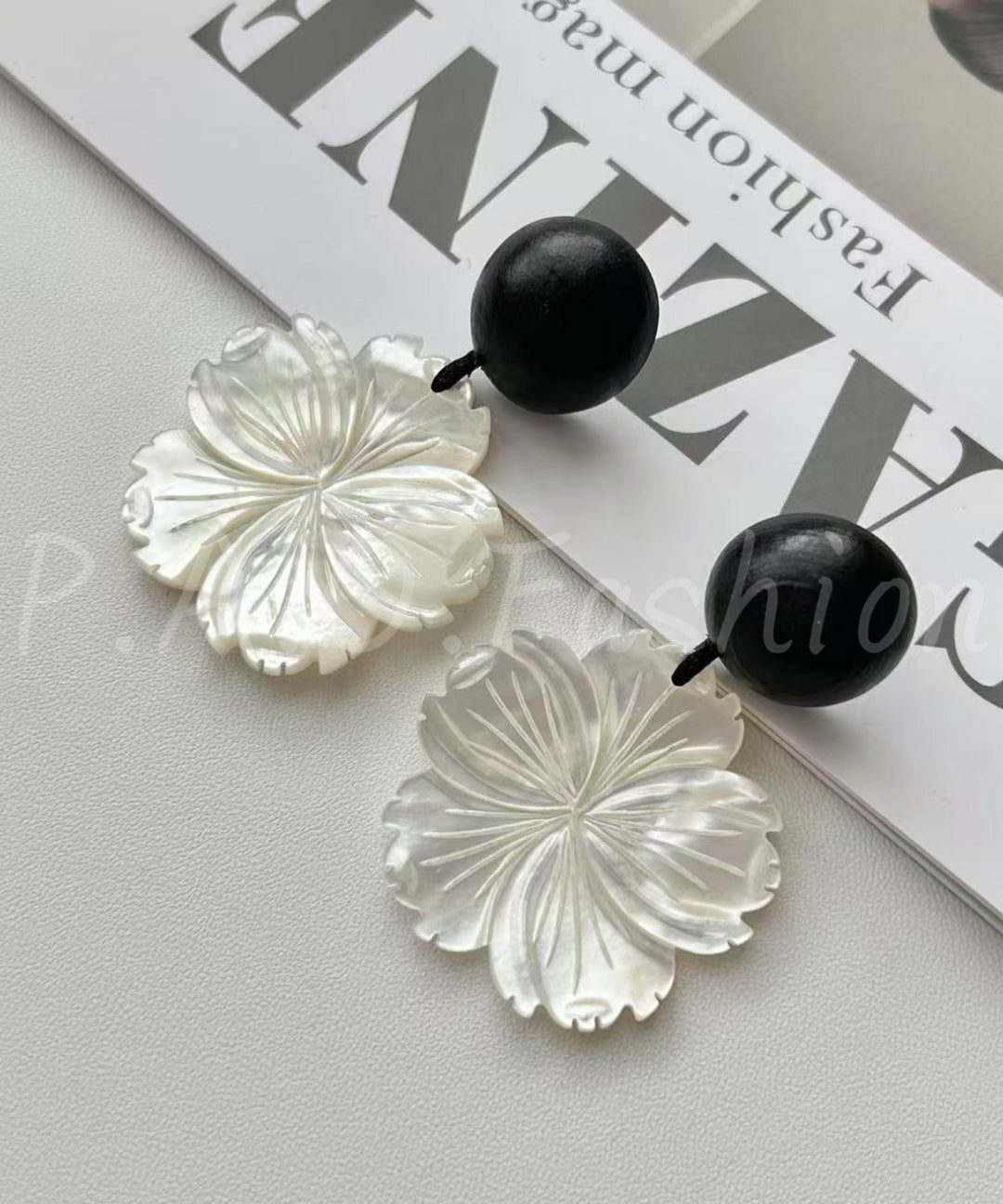 Natural Shell Flower Earrings