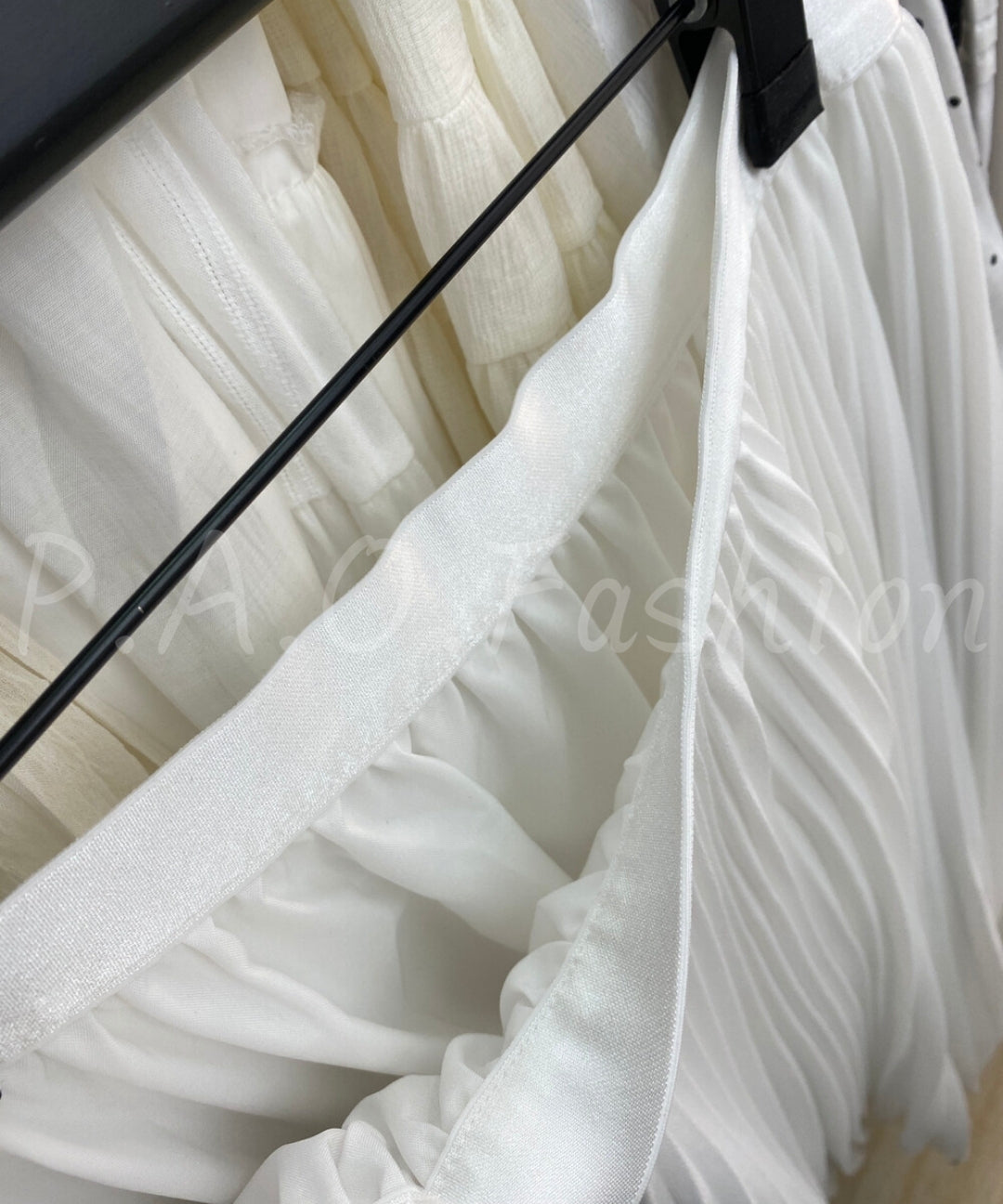 High-Waisted Pleated Chiffon Skirt[Available Now]