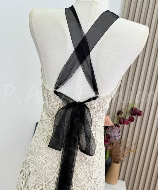Halter Lace Bow Bodycon Dress
