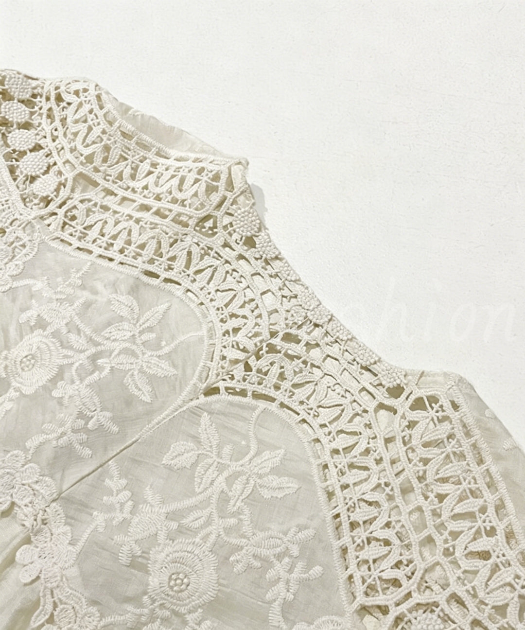 Tencel-Acetate Blend Lace Panel Shirt & Shorts Set[Available Now]