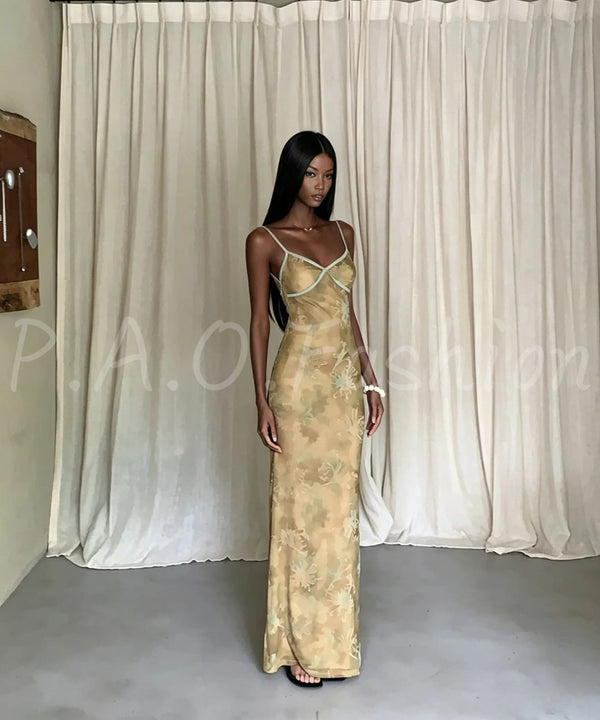 Vintage Floral Open-Back Mermaid Maxi Dress