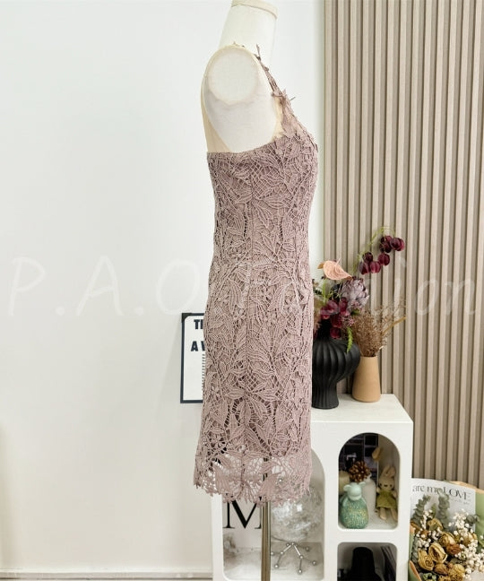 Sleeveless Lace Bodycon Mini Dress