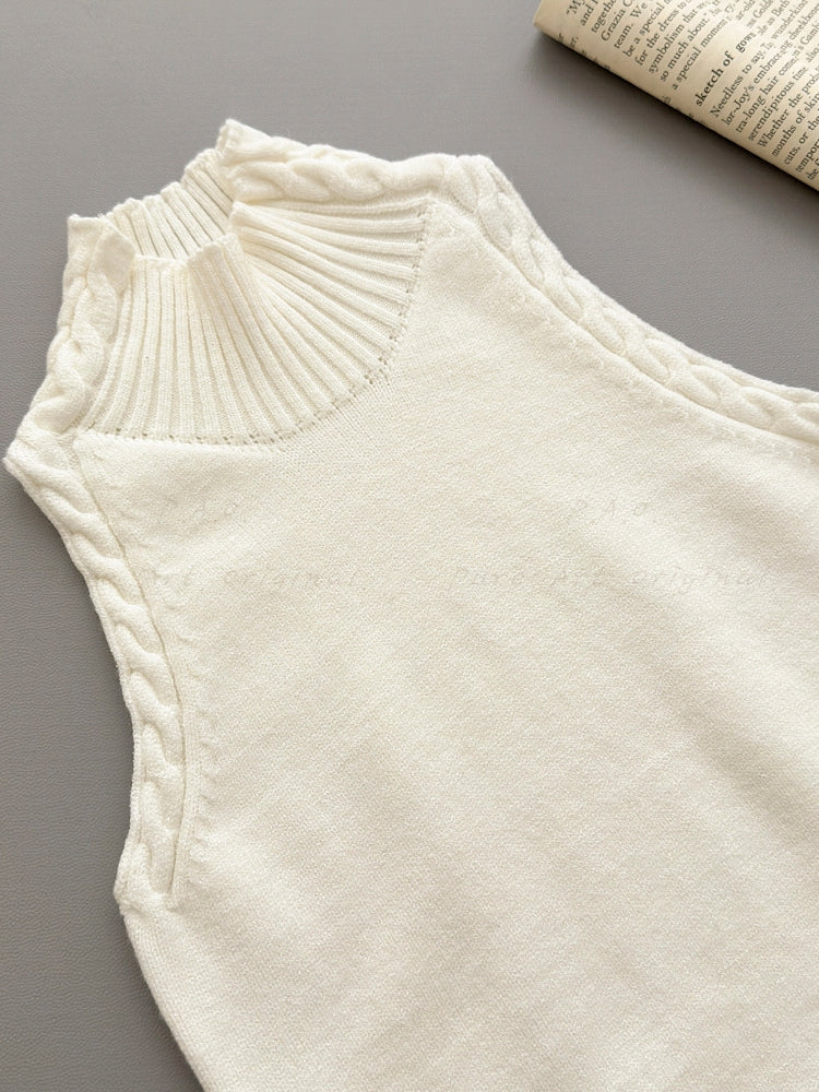 Bow-Tie Faux Fur Collar Knit Top