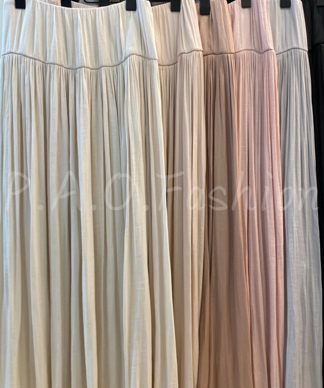 High-Waisted Pleated Maxi Skirt[Available Now]