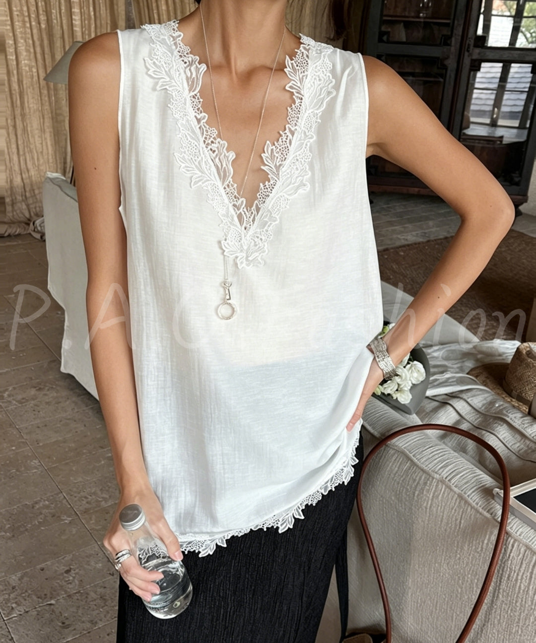 Lace Trim V-Neck Tencel Linen-Blend Top[Available Now]