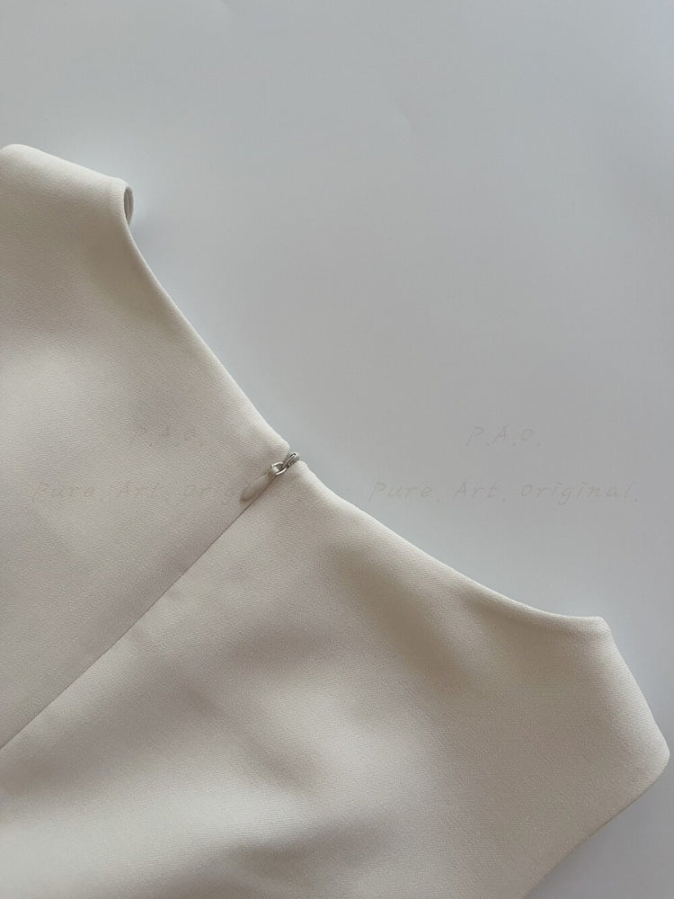 Paris Muse – Sleeveless A-Line Dress