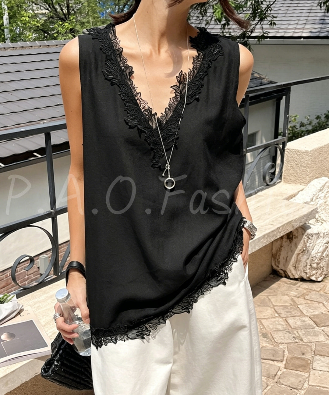 Lace Trim V-Neck Tencel Linen-Blend Top[Available Now]