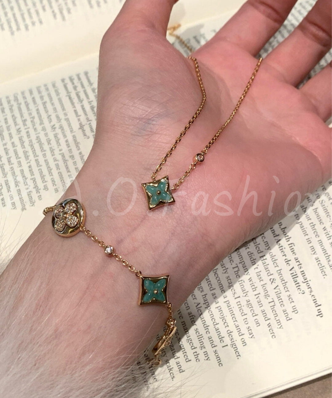 Natural Stone Clover Pendant Necklace