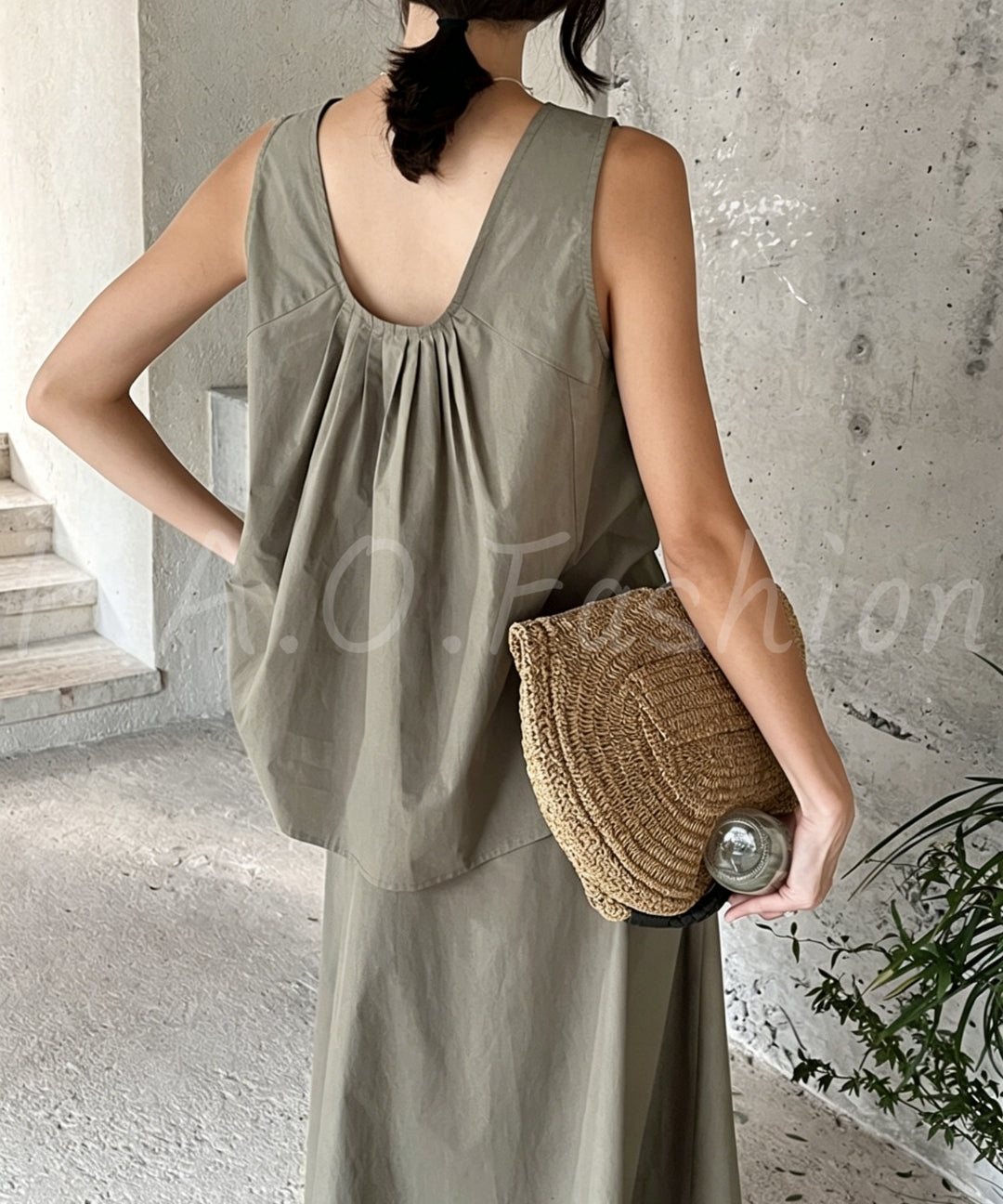 V-Neck Tank & Pleated Midi Skirt Set[Available Now]