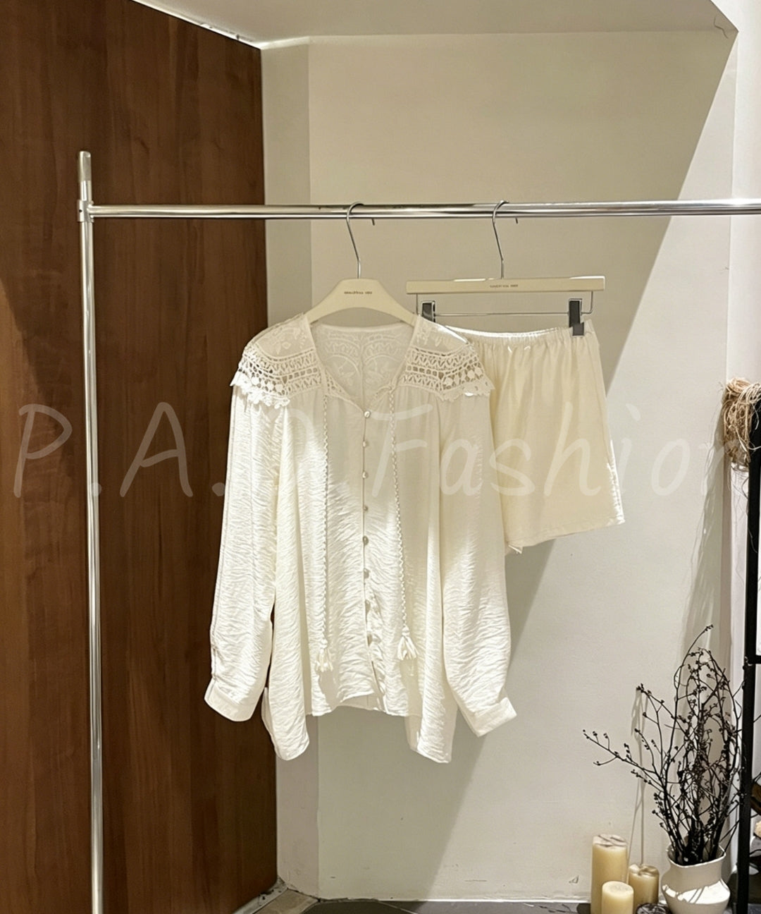 Tencel-Acetate Blend Lace Panel Shirt & Shorts Set[Available Now]