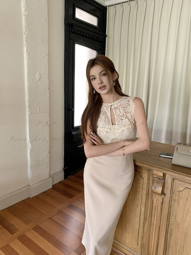 Lace Aura Midi Dress