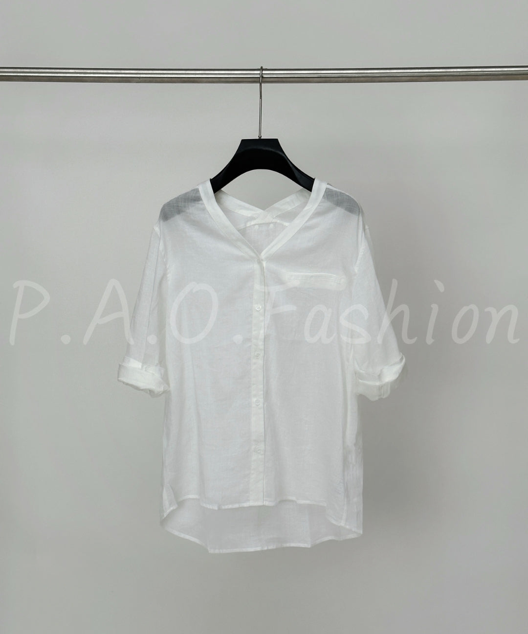 100% Ramie Relaxed V-Neck Shirt