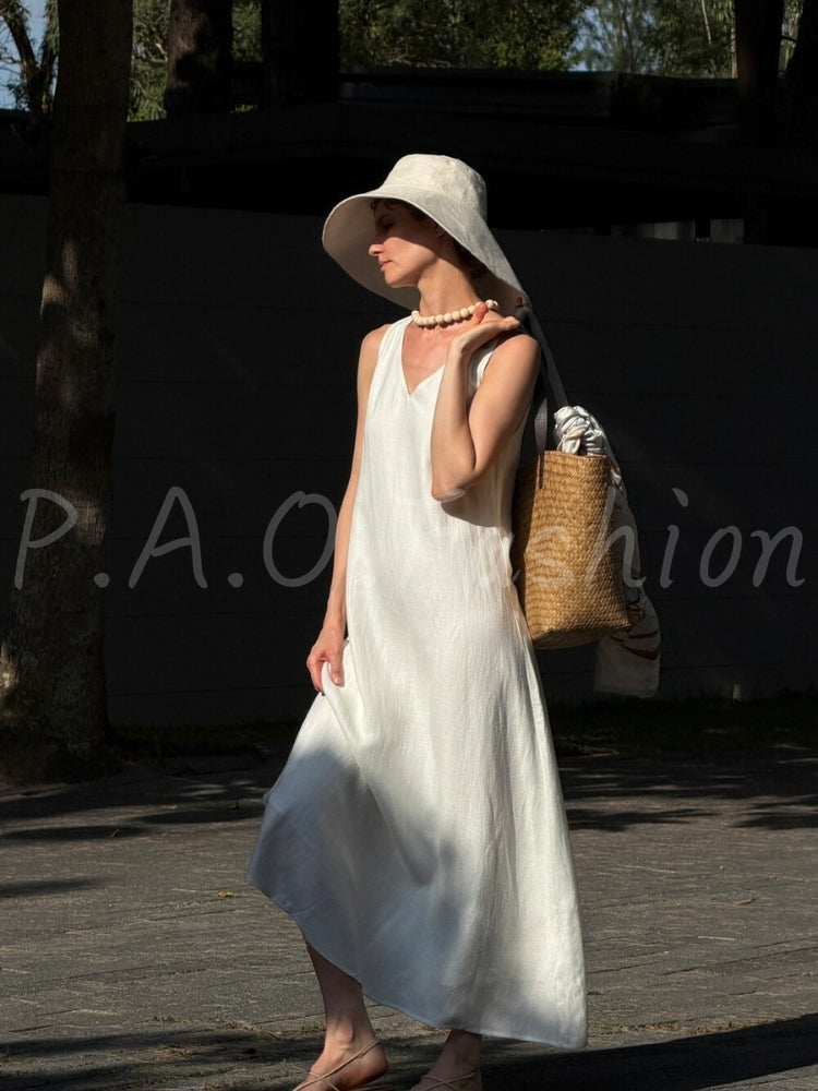 Relaxed V-Neck Sleeveless Maxi Dress