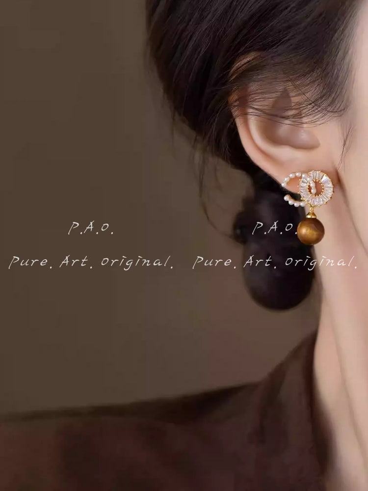 SOLEIL TIGER EYE STUDS