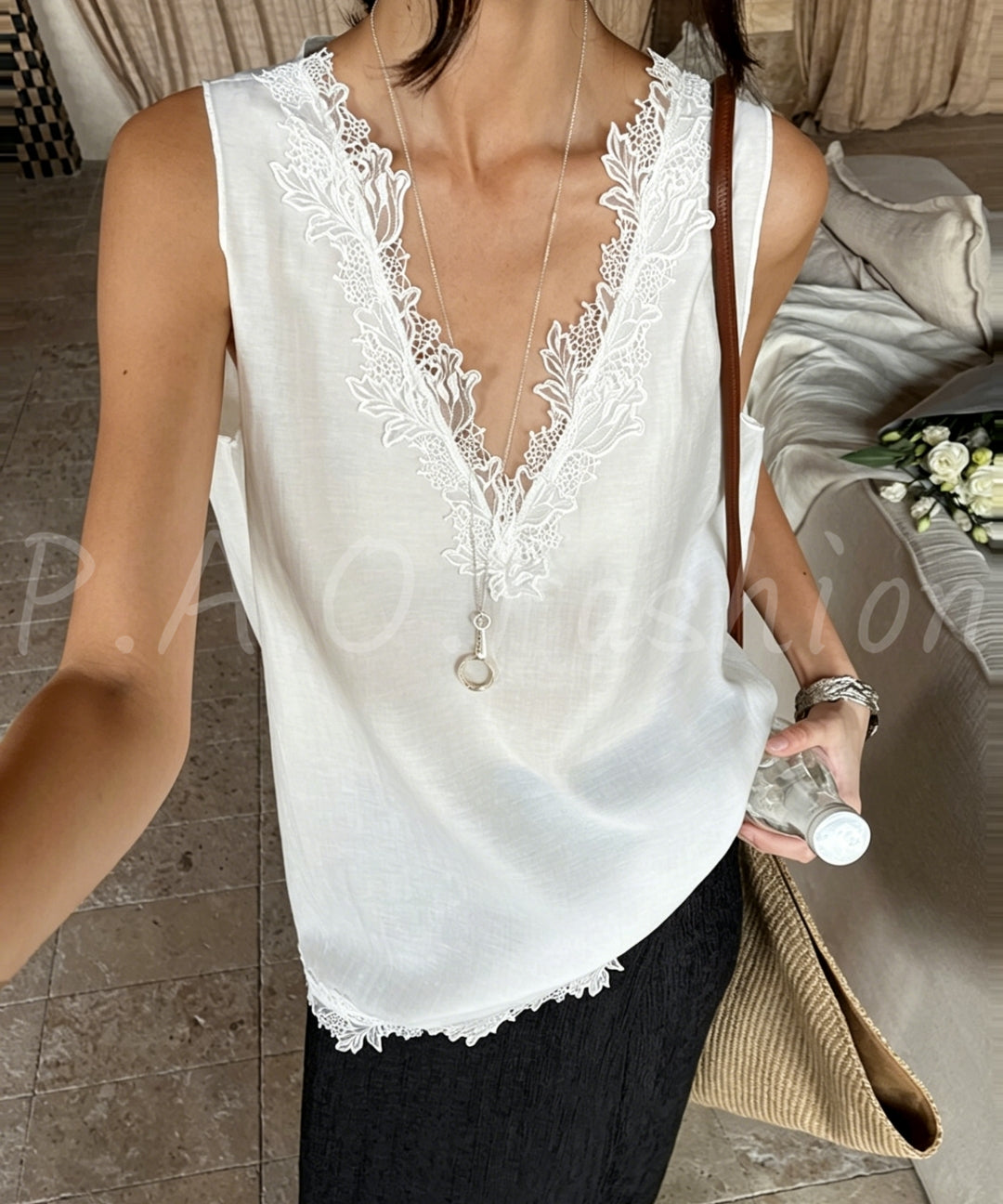 Lace Trim V-Neck Tencel Linen-Blend Top[Available Now]