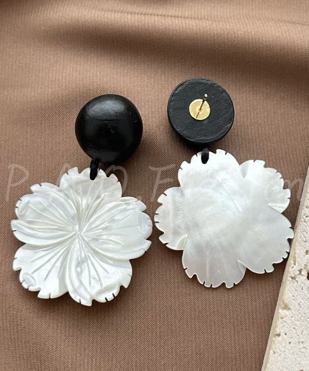 Natural Shell Flower Earrings