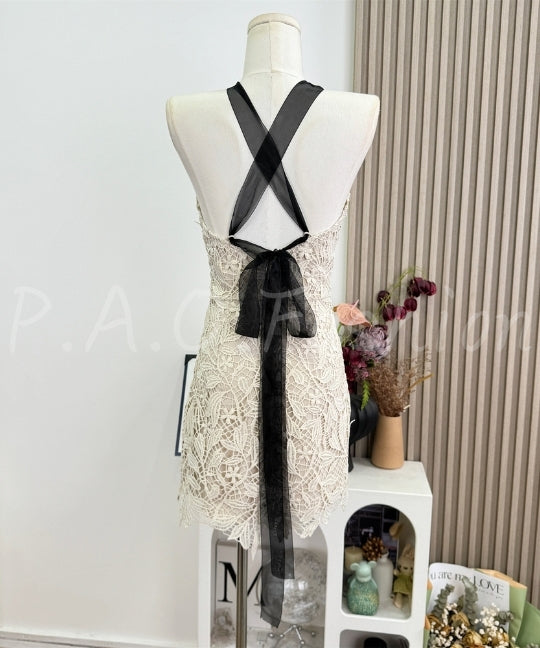 Halter Lace Bow Bodycon Dress