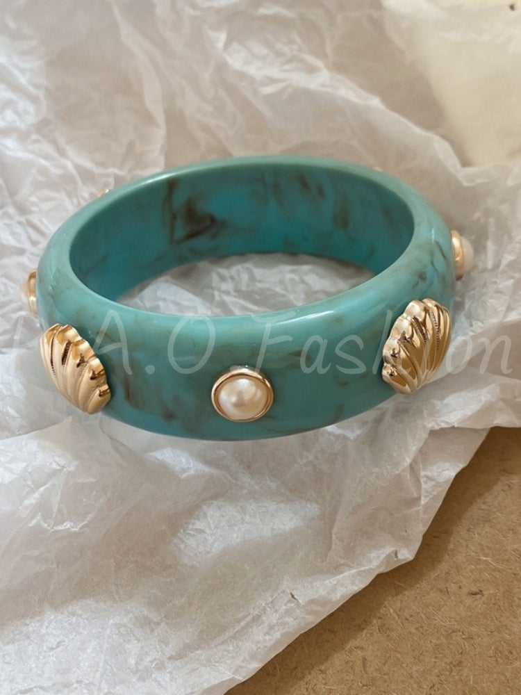 Resin Statement Shell Cuff Bracelet