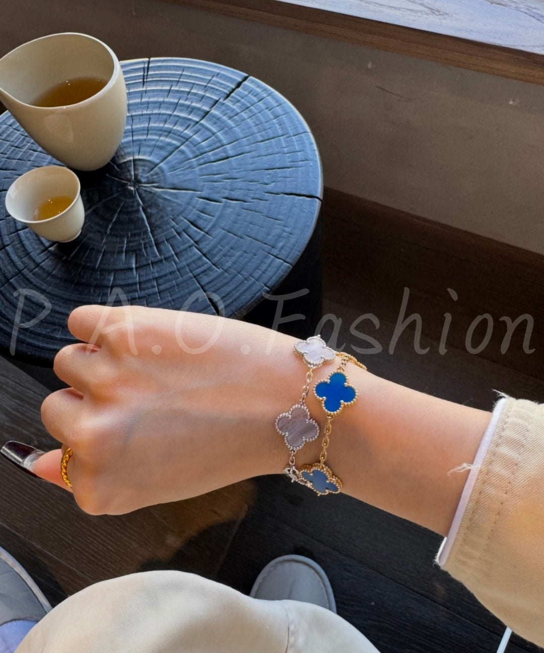 Clover Motif Five-Flower Bracelet