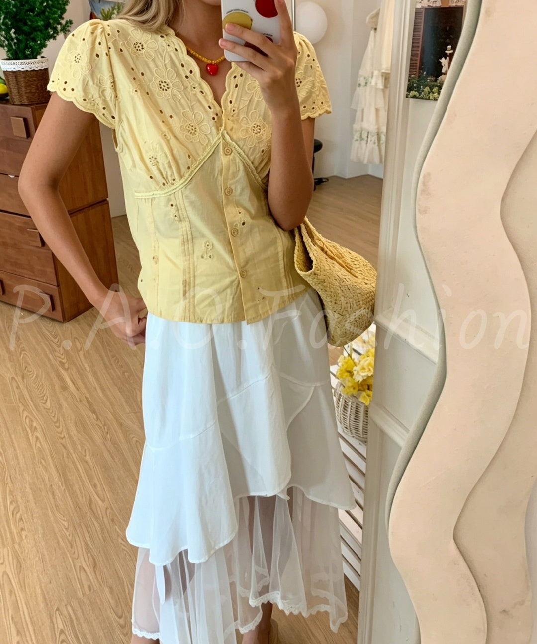 Lace Trim Embroidered Cutwork V-Neck Cropped Blouse