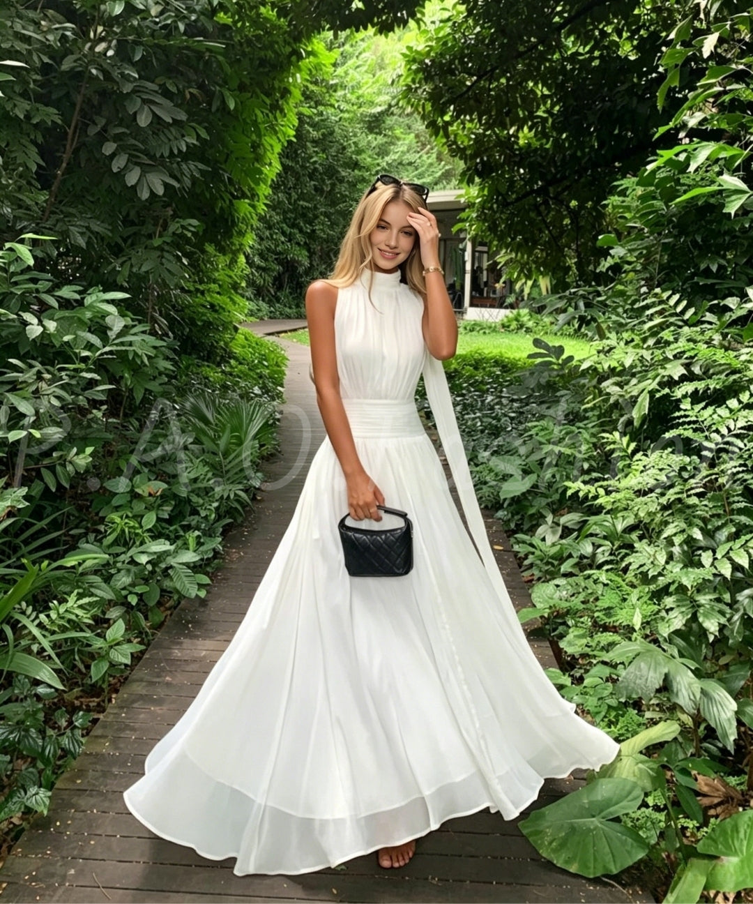 High-Neck Sleeveless Maxi Dress[Available Now]