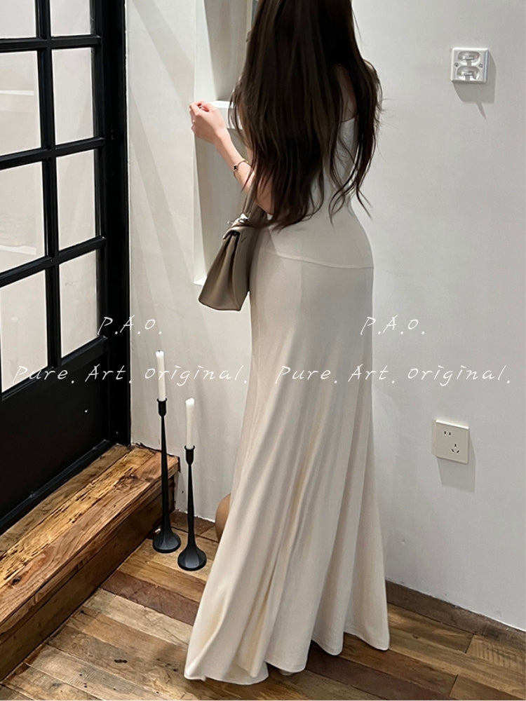 Minimal V-Neck Knit Mermaid Maxi Dress
