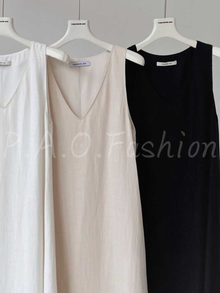 Relaxed V-Neck Sleeveless Maxi Dress