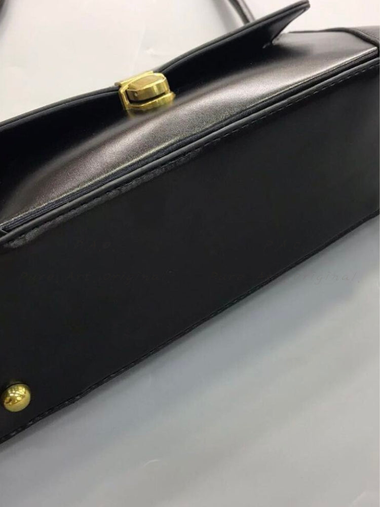 Chic & Versatile Baguette Shoulder Bag