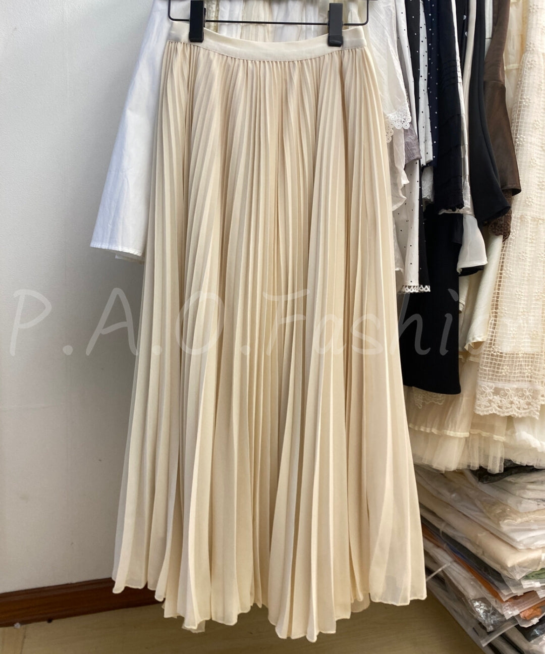 High-Waisted Pleated Chiffon Skirt[Available Now]