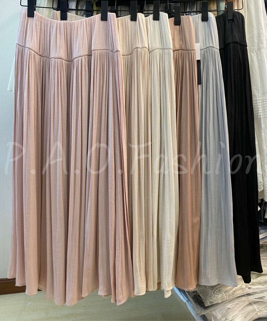 High-Waisted Pleated Maxi Skirt[Available Now]