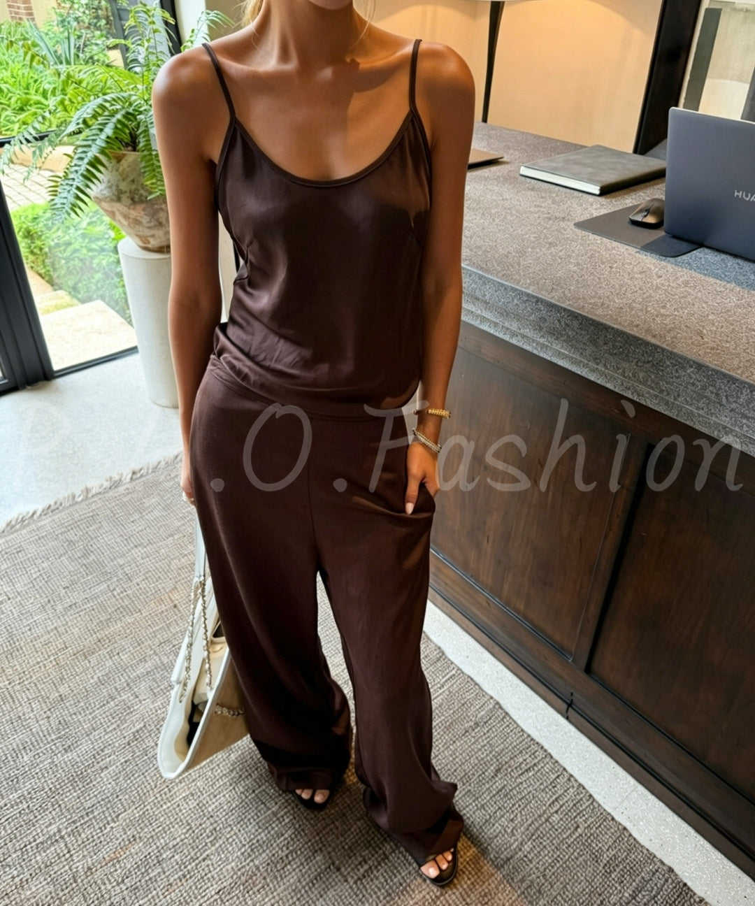 Linen Blend V-Neck Camisole