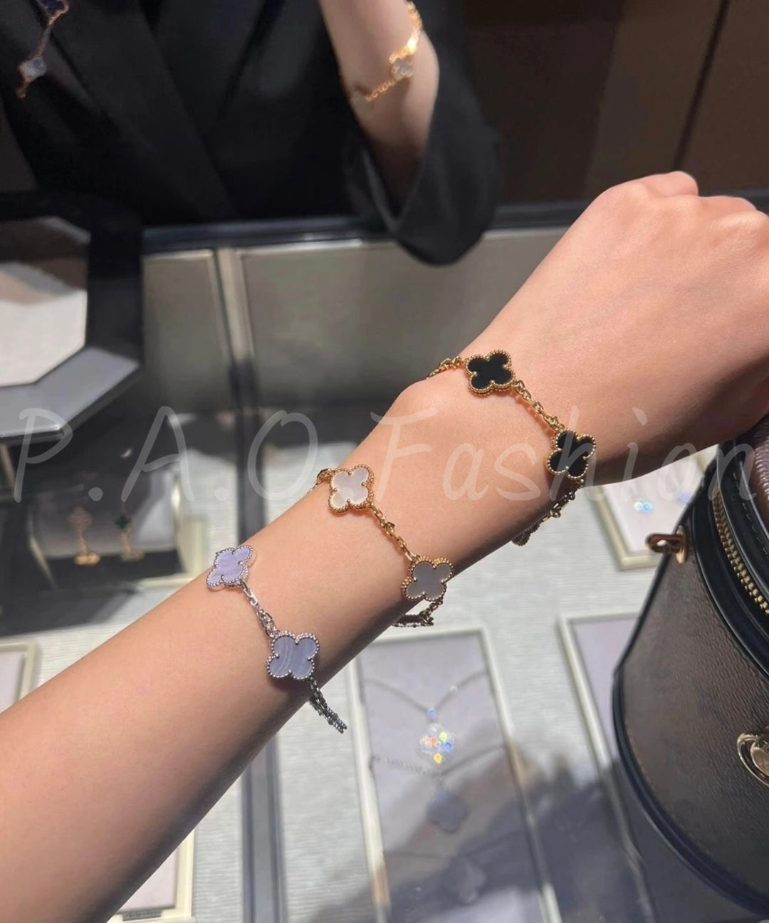 Clover Motif Five-Flower Bracelet