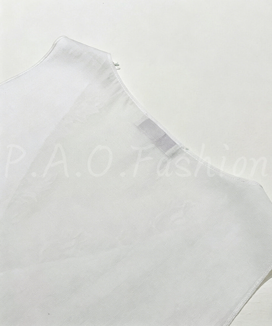 Lace Trim V-Neck Tencel Linen-Blend Top[Available Now]