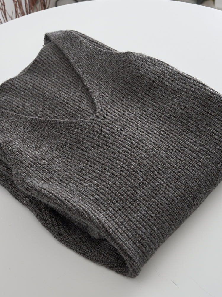 Slim Knit V-Neck Sleeveless Maxi Dress