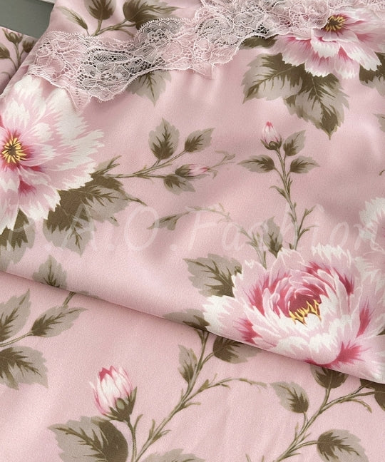 Peony Lace Mermaid Maxi Dress[Available Now]