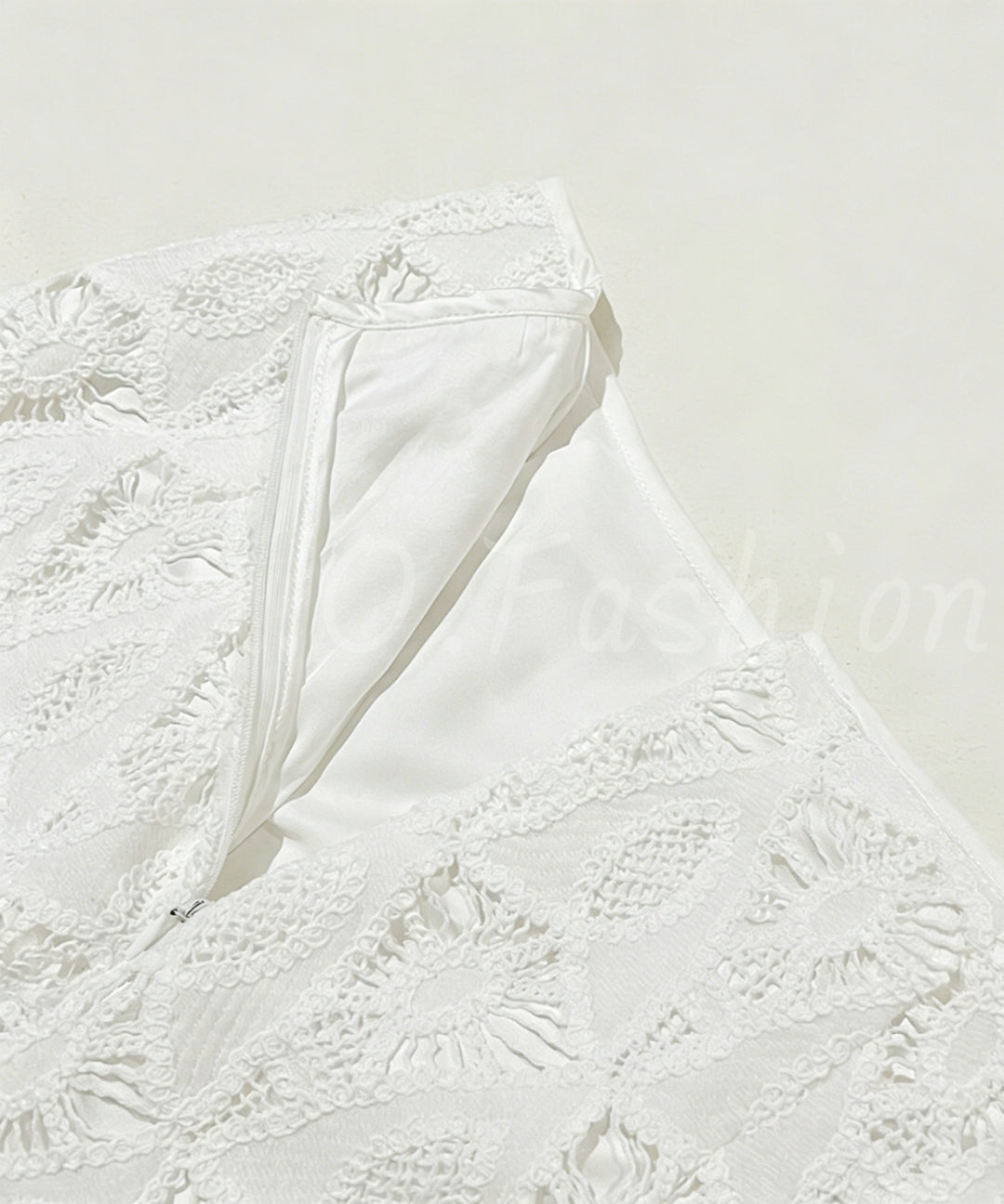 Cutwork Embroidered Lace High-Waisted Midi Skirtt[Available Now]