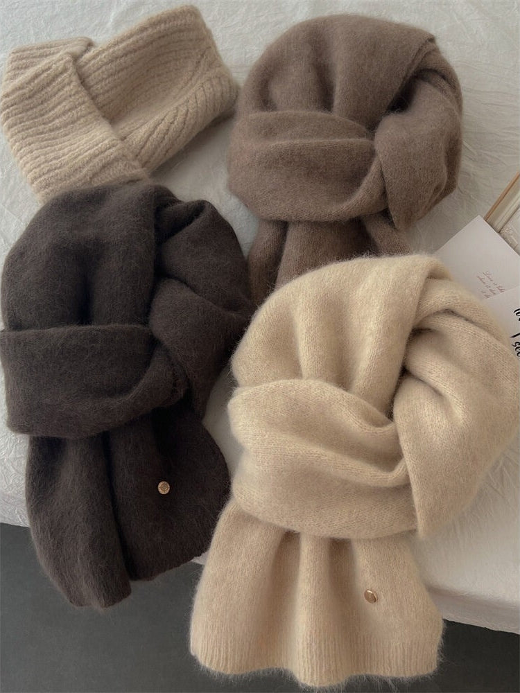 Plush Raccoon & Wool Blend Warm Scarf