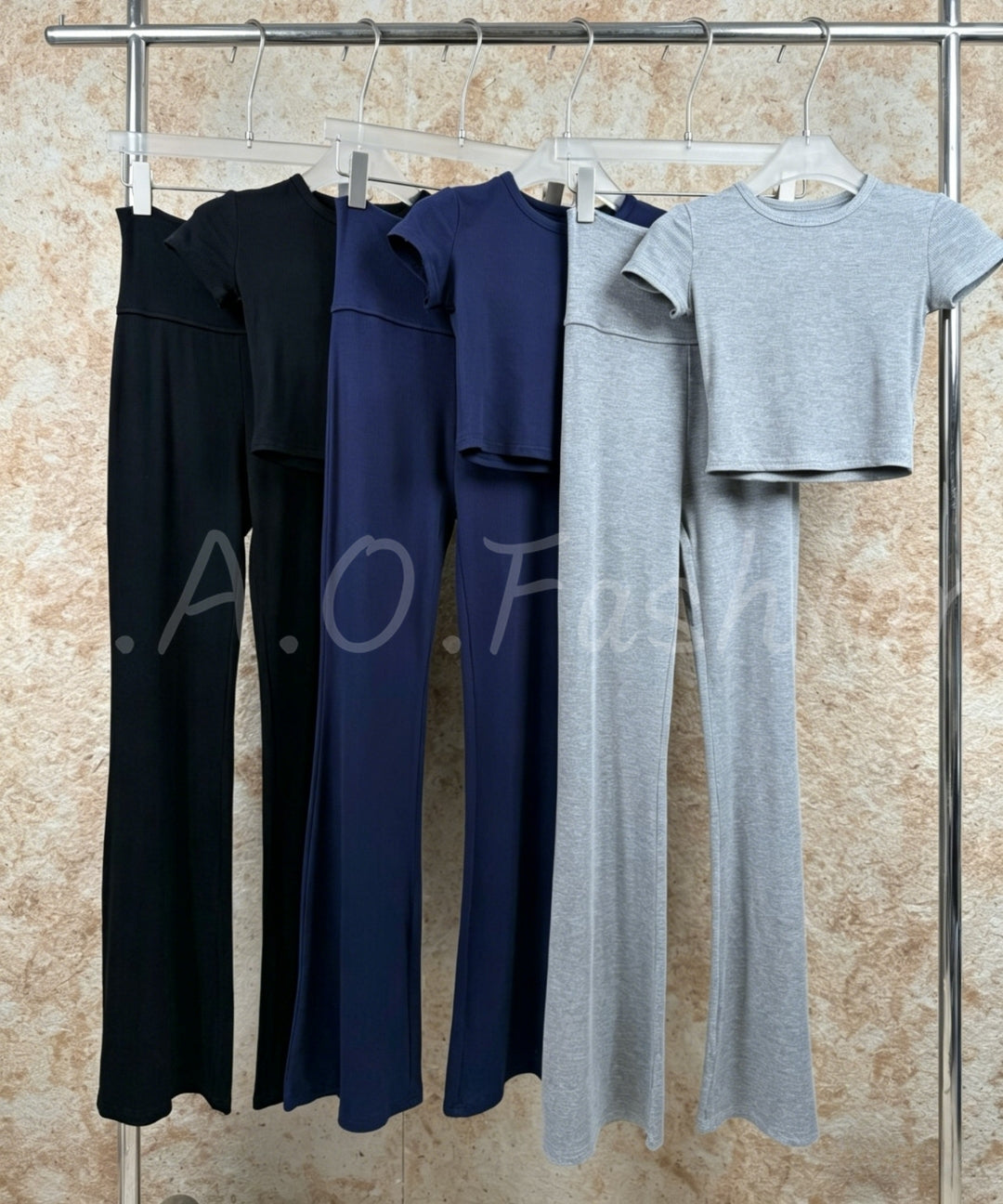 Fitted Cropped Tee & Flared Pants Set[Available Now]