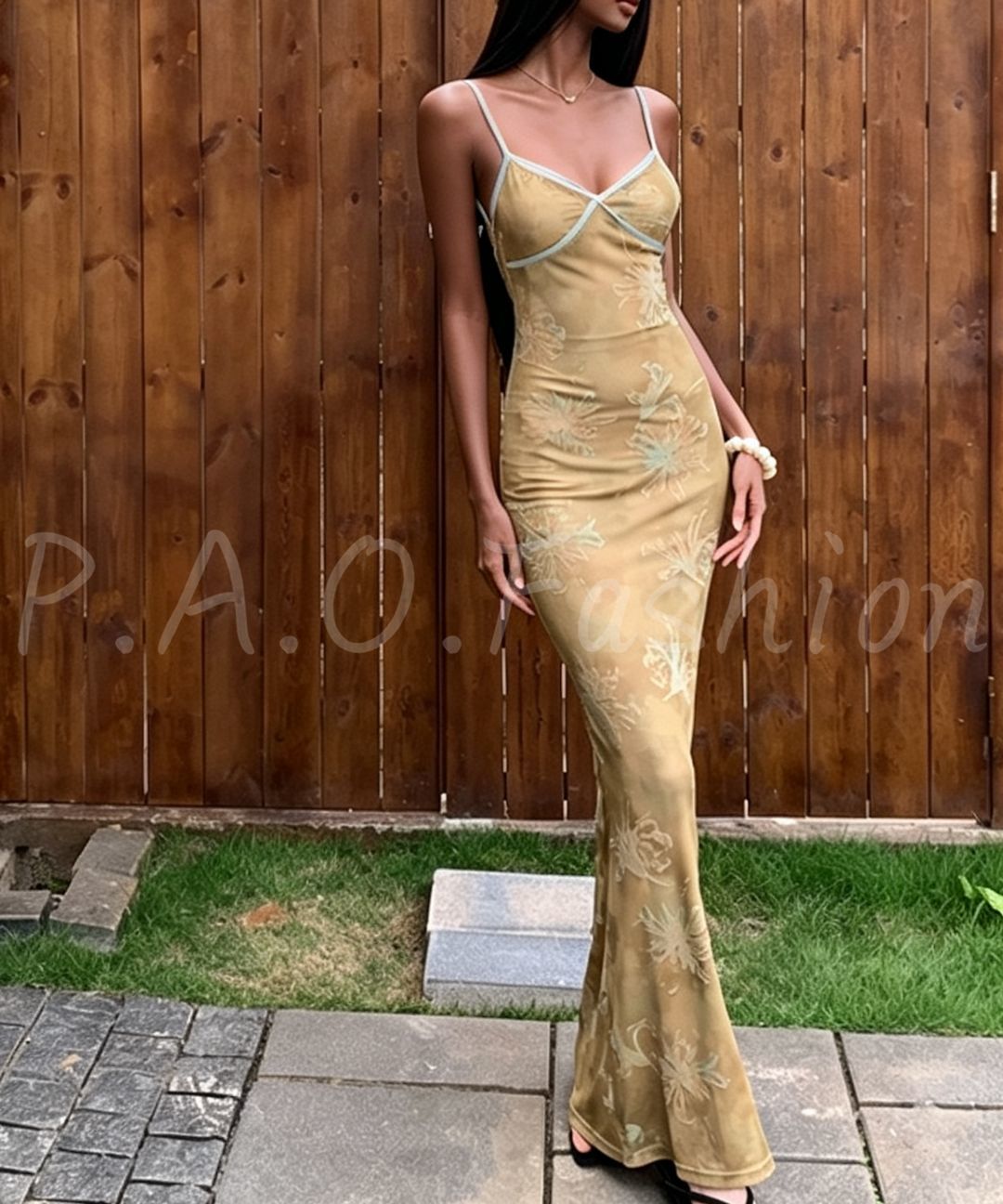 Vintage Floral Open-Back Mermaid Maxi Dress