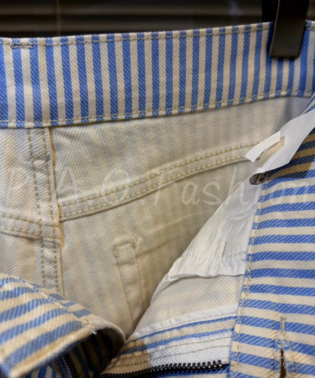 Striped Relaxed High-Waist Straight-Leg Denim Jeans[Available Now]
