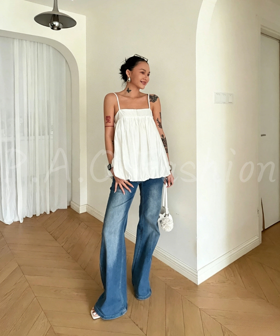 Low-Rise Stretch Straight-Leg Jeans
