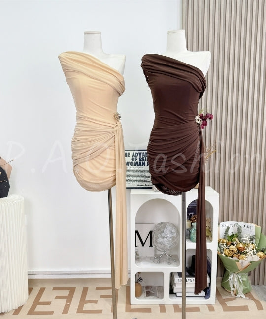 One-Shoulder Ruched Bodycon Mini Dress[Available Now]