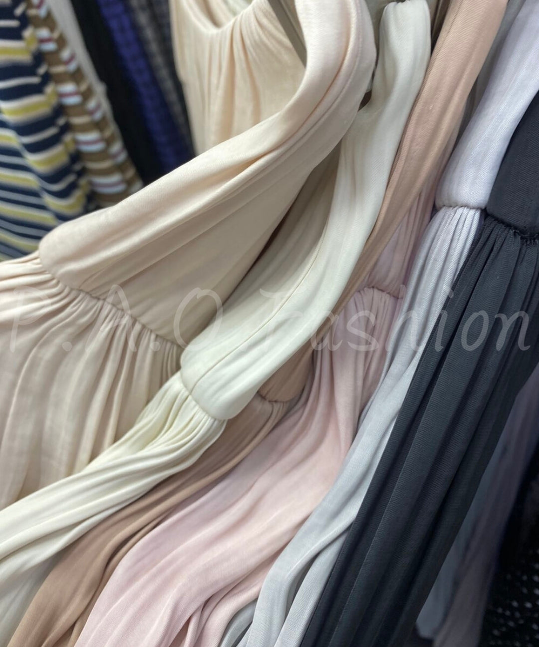 High-Waisted Pleated Maxi Skirt[Available Now]