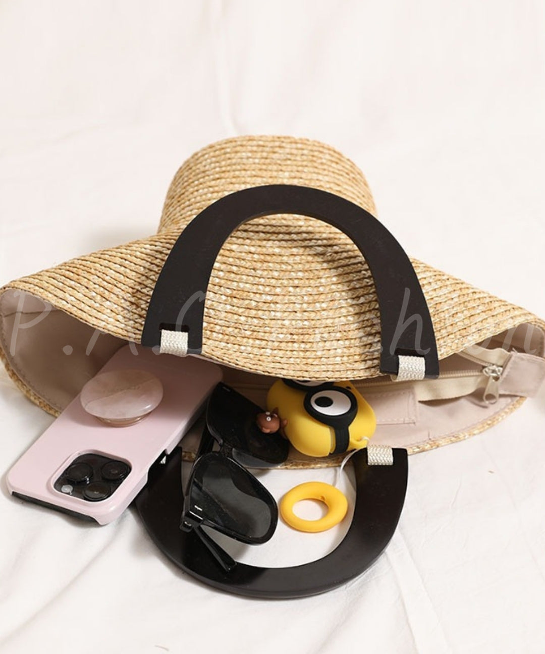Wooden Handle Straw Tote Bag