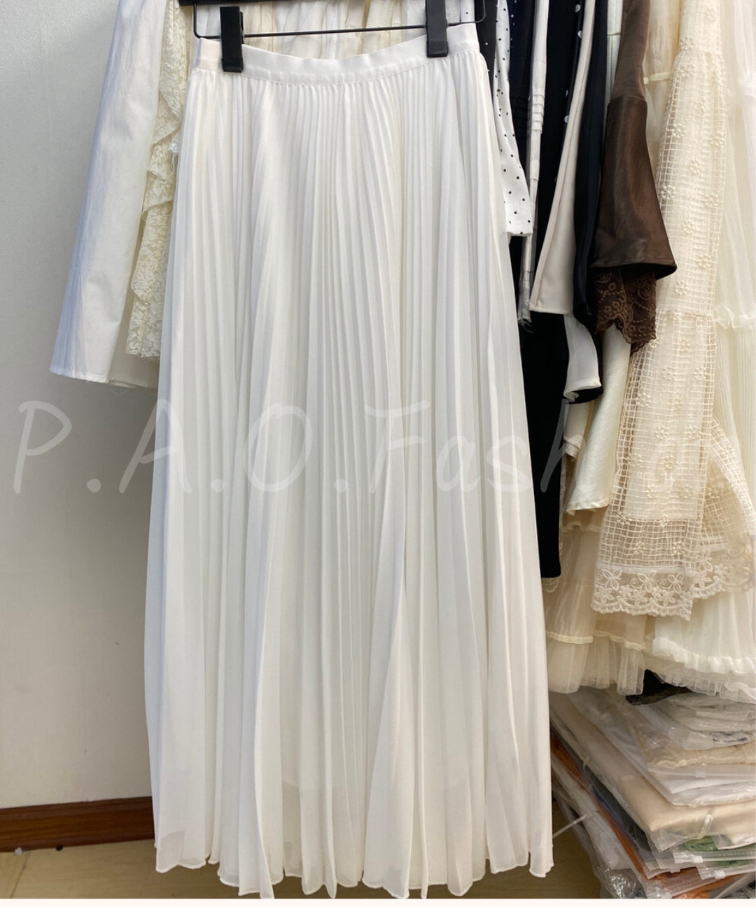High-Waisted Pleated Chiffon Skirt[Available Now]