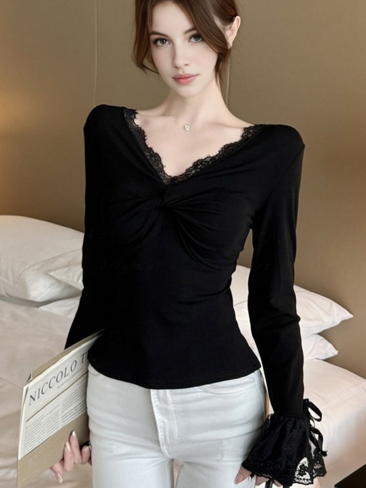 Lace Trim V-Neck Fleece-Lined Long Sleeve T-Shirt