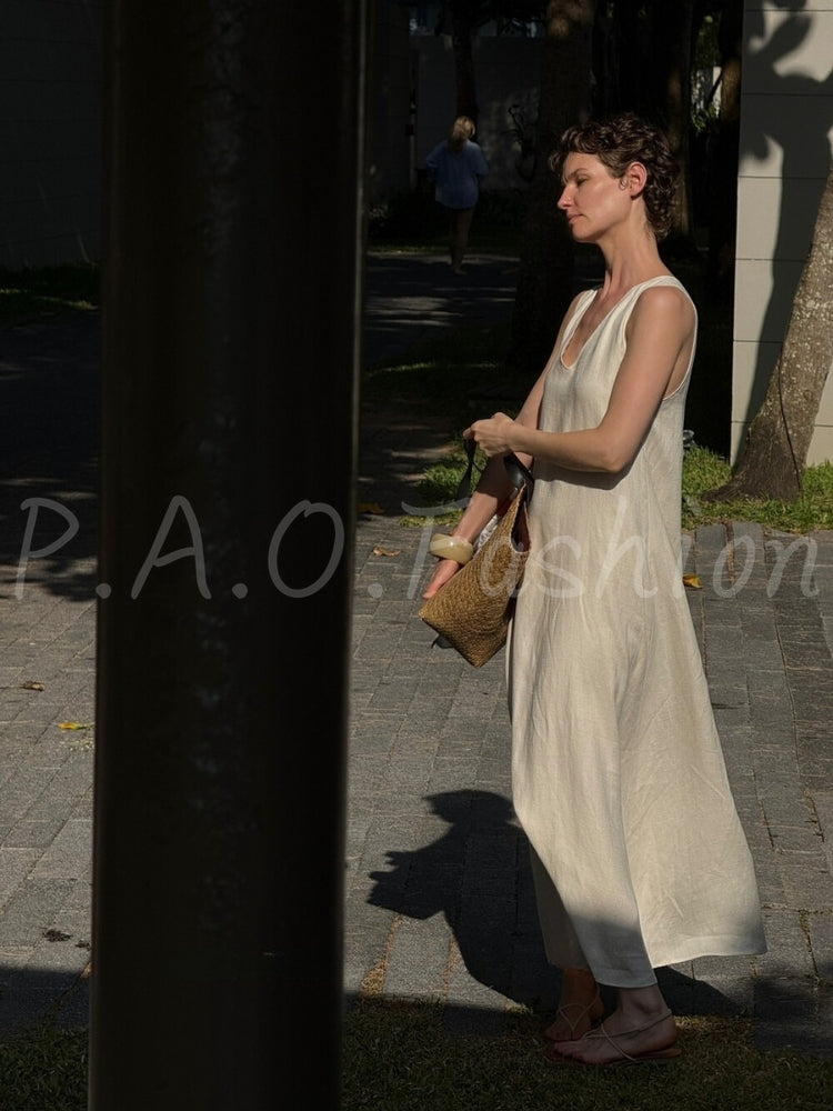 Relaxed V-Neck Sleeveless Maxi Dress