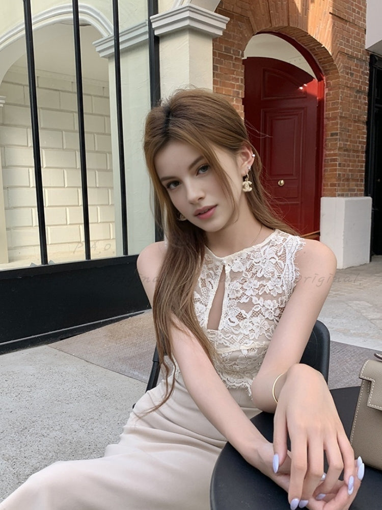 Lace Aura Midi Dress