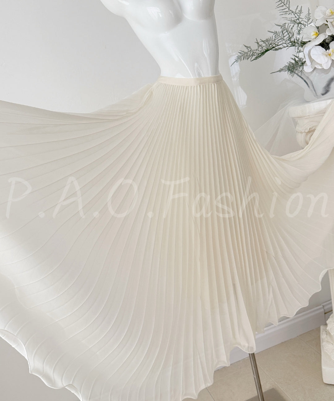 Halter Pleated Chiffon Top & Maxi Skirt Set[Available Now]