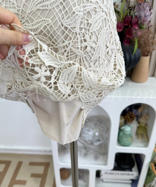 Halter Lace Bow Bodycon Dress